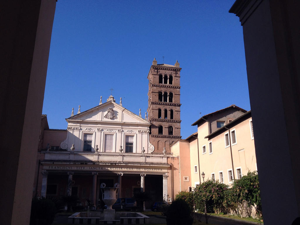 Walking-tour-Trastevere_Basilica-Santa-Cecilia_Photo-by-Igor-Wolfango-Schiaroli